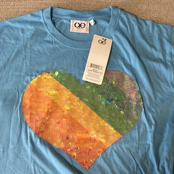 Queer Eye Blue Heart Sequin T Shirt New Size L - Picture 2 of 2